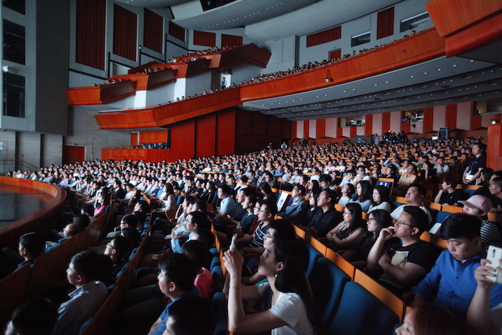 Over 1,000 suppliers and partners participated in the conference at Poly Theatre